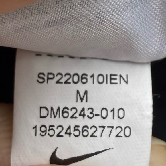 NIKE Woven Field Jacket women’s Medium black sportswear essential - Picture 4 of 10